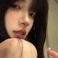 Hoàng Lục Kim[ chị của em]