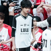 𝐕𝐮̛𝐨̛𝐧𝐠 𝐋𝐨̂̃ 𝐊𝐢𝐞̣̂𝐭