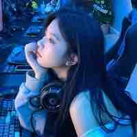 Lâm Thanh Di ( trợ lí em )