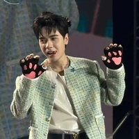 Lê Quang Hùng *nguyên chủ*