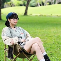 Nguyễn Hoàng Lan ( Cô )