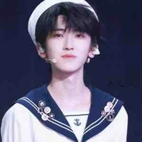 Tả Kì Hàm - ebé 