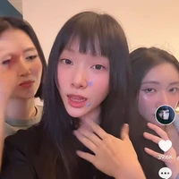 Mỹ Mỹ.
