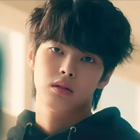 Lee Hyun-woo(Woo)