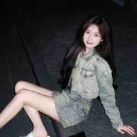Hà Cẩm Ly 