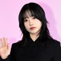 Kim Junhee (cô)