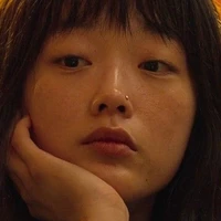 Ji-yeong (chị)
