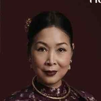 Bà bán bún