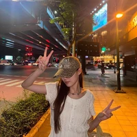 love(bạn cô)