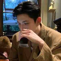 Trần Thị Thanh Nguyên - Ong 