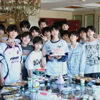 nhóm anh em siêu nhân 