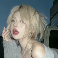 Dương Tử Vy_Hayarina Viona