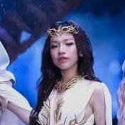 LÂM BẢO NGỌC