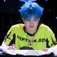 Hoàng Đức Duy  ( Captain boy )
