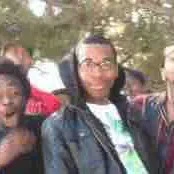 every one(cả lớp,cả đám,hai người,...)