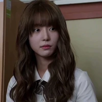 Lee Nara