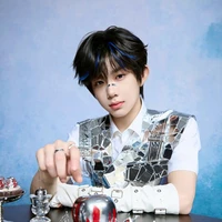 Trần Dịch Hằng - em -