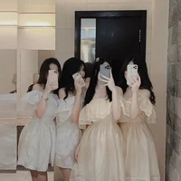 nhóm Nữ 9