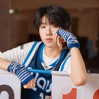 Nhiếp Vĩ Thần