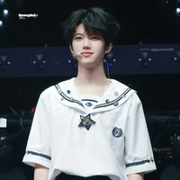 Trương Hàm Thụy-T-