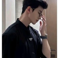 Tô Minh Trạch ( anh cả )