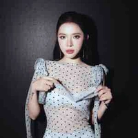Hoàng Lan / LyLy.