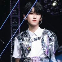 Tả Kỳ Hàm | bé ³ |