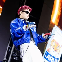 Hoàng Kim Long (Lou Hoàng)