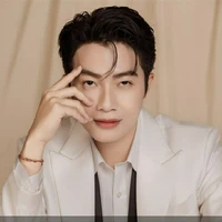 phan lê vi thanh/ cris phan