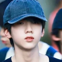Nhiếp Vĩ Thần-T