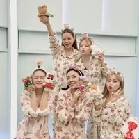 tất cả các cô