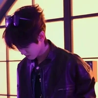 Zuo QiHan " Hắn "