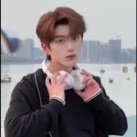 Hạ Tuyết Sơn ( bố nữ9)