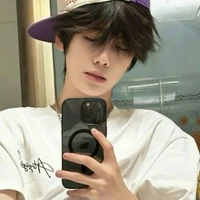 Lục Cẩn Đông_na9