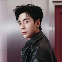 Lê Quang Hùng (phone)