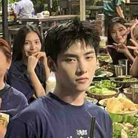 Gà chiên sốt cay