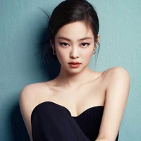 Kim Jennie ( em )