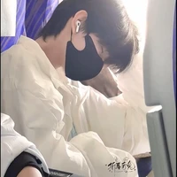 Tả Kỳ Hàm_cậu