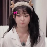 Nguyễn Lê Ngọc Ánh Sáng <Aza>
