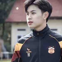 TRẦN GIA BẢO(trùm trường)