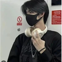 Hoàng bảo quốc (bạn nam 9)