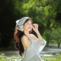 Dịu Huân Huyên ( bạn  thân nu9)