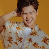 phúc trợ lý hùng