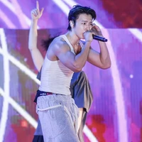 Đang Suy Nghĩ