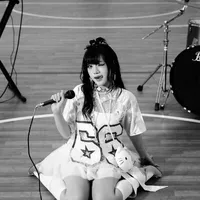 Nguyễn Linh Chi–Chi Xê