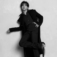 Kim Taehyung - hắn