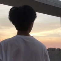 bố nuôi của em