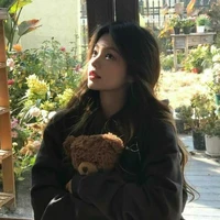 Nhược Vũ-ROSALYN