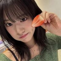 Ahn Yujin (chị)