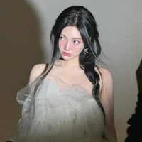 Ning Yizhuo (Bạn chị)